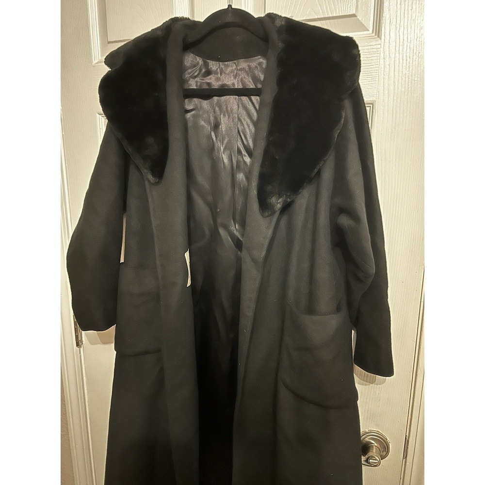 VTG Women's Full Length Wool Coat Fur Collar Pockets Overcoat Fenway Union Made - Picture 8 of 9